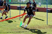 Gustavo Cabral pone de manifiesto que es una pretemporada muy parecida a las del f�tbol argentino. 