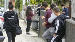 Pruebas PCR a j�venes en Melide