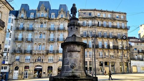 Fuente del Angelote en la plaza de la Princesa
