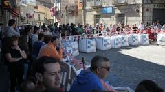 Aficionados siguen uno de los tramos del Ralli Ribeira Sacra