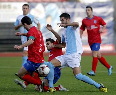 Joselu se examinar� ante una zaga casi inexpugnable.