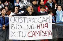 Cristiano Ronaldo estuvo en el punto de mirar de muchos aficionados.