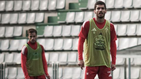 Pascu y lvaro Ramn en una imagen de archivo de un entrenamiento del Racing en A Malata. 