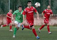 El Cerqueda venci� a domicilio al Coristanco (0-1).