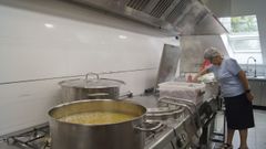 Imagen de una jornada de trabajo en la Cocina Econmica de Santiago.