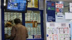 La Administraci�n n�mero dos, en la Praza de Santo Domingo, vendi� un d�cimo de un cuarto premio, lo que suponen 20.000 euros