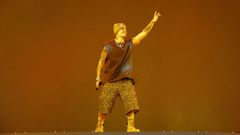 Duki en el inicio del concierto que ofreci ayer en el Coliseum de A Corua