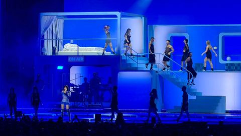 Aitana durante su concierto en Avil�s