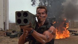 Arnold Schwarzenegger en la pel�cula Comando