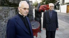 Don Luis y Don Alejandro atienden desde hace m�s de medio siglo parroquias de Viveiro