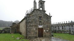 La tormenta destroza un campanario en Teo