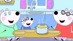 Las dos madres de Penny Polar Bear, en la serie �Peppa Pig�