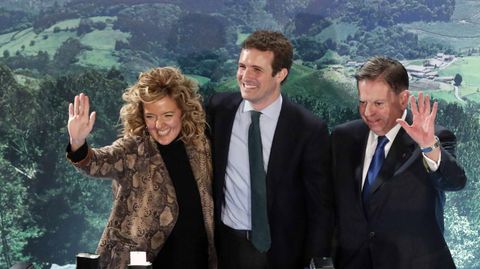 El l�der del PP, Pablo Casado, en Oviedo donde present� p�blicamente a la candidata popular a la Presidencia del Principado, Teresa Mallada, expresidenta de Hunosa, y al aspirante del PP a la Alcald�a de Oviedo, Alfredo Canteli, presidente del Centro Asturiano en la ciudad