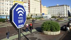 PLAZA DE ESPA�A. Una quinta parte de los usuarios. Concentra, y a gran distancia de los dem�s puntos, el mayor n�mero de conexiones, un 19 % del total. Bati� el r�cord en agosto con 806 al d�a.