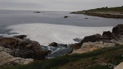 Probablemente diluida por el mar, ya ha desaparecido la mancha que apareci� este jueves por la tarde en A Marosa