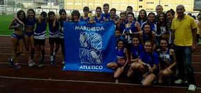 Integrantes del equipo cadete del Marineda Atl�tico desplazado hasta O Barco.