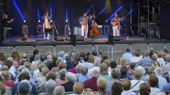 Los Tres Soles del Paraguay abrieron este s�bado por la noche los conciertos de las fiestas de la Peregrina en A Ferrer�a