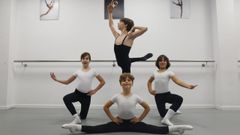 En el centro y con la pierna en alto, Felipe Meijueiro. En la segunda fila a la derecha, Nicol�s Gil. A su lado, No� Garc�a. Y en el suelo, Teo Garc�a. 