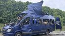 Autobs atacado por los rusos en Sumi, al noreste de Ucrania, donde fallecieron, al menos, nueve personas.
