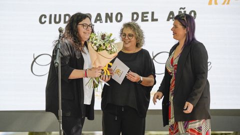 La transportista Cintia Pia recibi el galardn como Ciudadana del Ao en los Premios Amoeiro