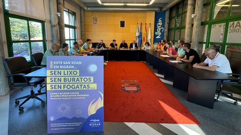 Abel Losada y Juan Gonz�lez presidieron la Junta Local de Seguridad que coordin� el dispositivo especial para la noche de San Juan en Nigr�n.<br />�<br />�<br />