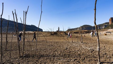 Gobierno y Generalitat pactan llevar agua a Barcelona desde Sagunto