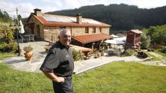 Jos� Picallo, presidente del colectivo Turismo Sostible y propietario de la Casa do Morcego, en Valdovi�o