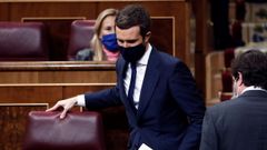 El l�der del PP, Pablo Casado, durante el debate de la moci�n de censura de Vox