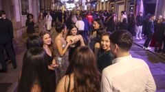 Imagen de archivo de la calle Magdalena, en Ferrol, en la noche de fin de a�o de 2024.