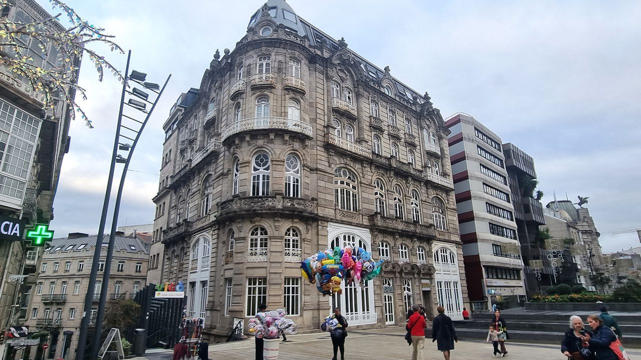 El negocio de las viviendas turísticas se cuela en edificios emblemáticos de Vigo