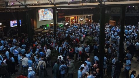 Aficionados del Celta, en Merchant Square.