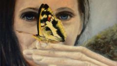 Autorretrato pict�rico de Simone con una mariposa reposando sobre su mano. �Son como �ngeles�, dec�a sobre ellas la mujer holandesa que vivi� cinco a�os en Baroso (Ourol) sin electricidad ni agua