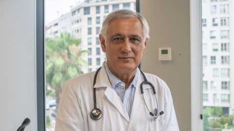 Enrique Rodr�guez, presidente de la Sociedad Gallega de Medicina del Trabajo