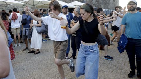 Público disfrutando en Bonaval
