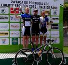 Vazquez (centro), en el podio con Maaris Meier (izquierda) e Ilda Pereira