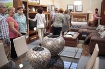La feria registr� ayer una buena afluencia por la ma�ana y por la tarde logr� llenar. 