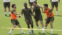 El buen ambiente rein� en la sesi�n de trabajo del Celta previa al �ltimo partido de liga ante el Sevilla.