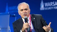 El ex campe�n mundial de ajedrez y fundador del Foro Rusia Libre, Garry Kasparov, habla durante el Foro de Seguridad de Varsovia 2024 en Varsovia. El Foro de Seguridad de Varsovia 2024, titulado �Garantizar la seguridad, responder a los desaf�os�, marca el 25.� aniversario de la adhesi�n de Polonia a la OTAN.