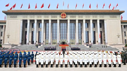 Ceremonia de bienvenida en�el Gran Palacio del Pueblo.