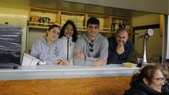 Marta, Chus, Pedro y Sergio en la inauguracin de Food Tribu, la primera food truck instalada en O Portio (A Corua)