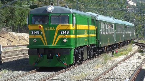 El tren tur�stico de Alsa en El Escorial