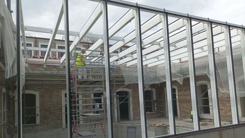 La casa de ba�os se convertir� en una piscina termal acristalada.