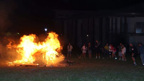 San Juan, hogueras en Rianxo