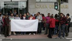 El colectivo se manifest� exigiendo el dragado de la r�a. 
