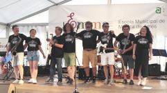 Los ocho componentes de Extrema Funci&oacute;n en una actuaci&oacute;n de la EMMA. Entre su repertorio habitual hay &laquo;un pouco de todo&raquo;, desde pop a rock latino o m&uacute;sica tradicional, pero para el Millarock sacar&aacute;n su lado m&aacute;s roquero, con temas de Anastacia, Amy Winehouse o S&eacute;s. &laquo;D&aacute;moslle a todo&raquo;, constatan ellos.