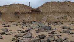 Los destrozos en Praia Am�rica y Panx�n�por los temporales han sido notorios