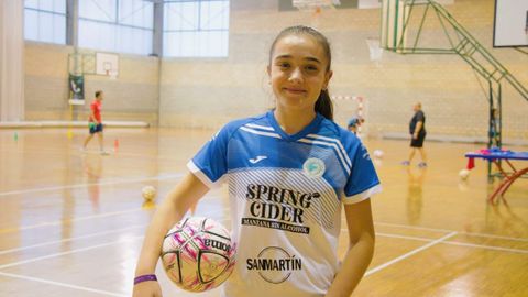Laura Ajenjo Iglesias, la primera asturiana convocada por la Selecci�n Espa�ola de F�tbol Sala
