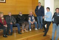 La regidora local, Mar�a Xos� Alfonso, y miembros del colectivo Xuntanza dieron a conocer la actividad. 