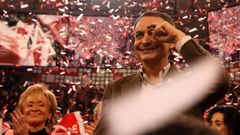 Zapatero haciendo el gesto de la ceja en un mitin en el a�o 2008