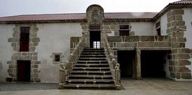 El edificio principal del conjunto se encontraba en estado de abandono y carec�a de cubierta. 